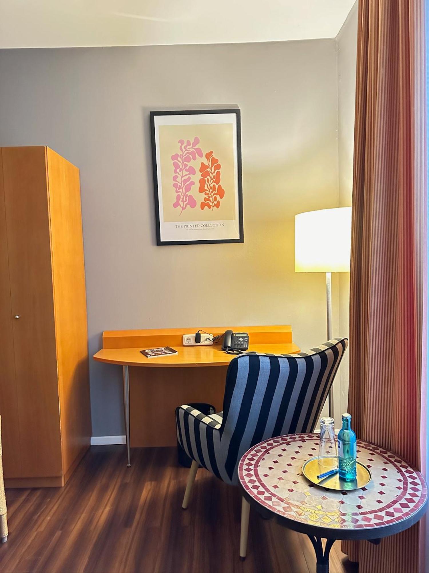 Hotel Ambiente Дортмунд Экстерьер фото